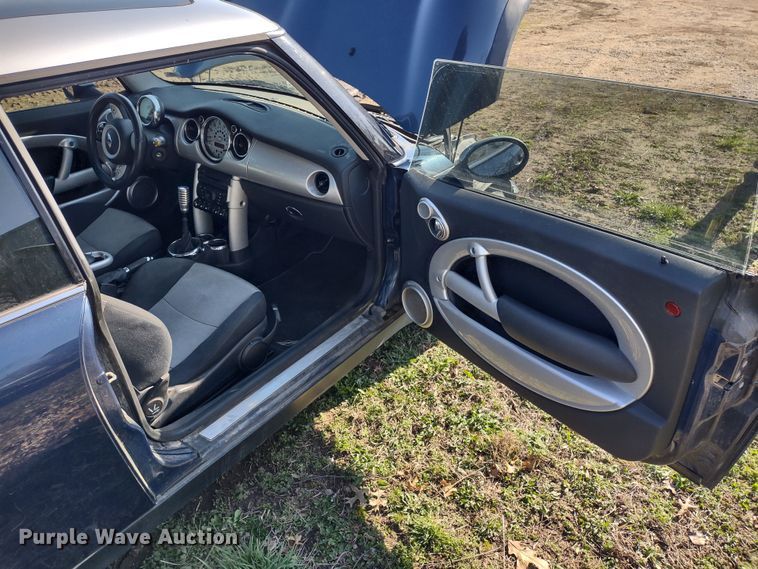 image for item DQ1595 2006 Mini Cooper