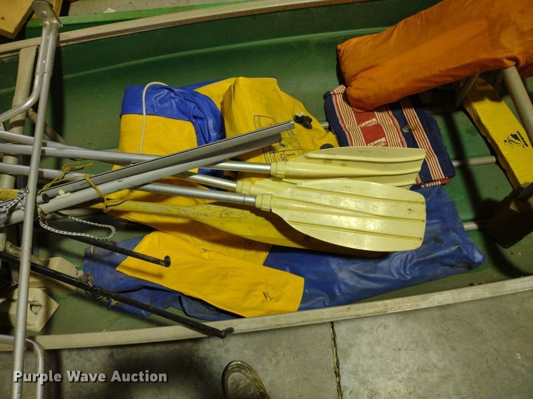 image for item DQ1608 Coleman  canoe