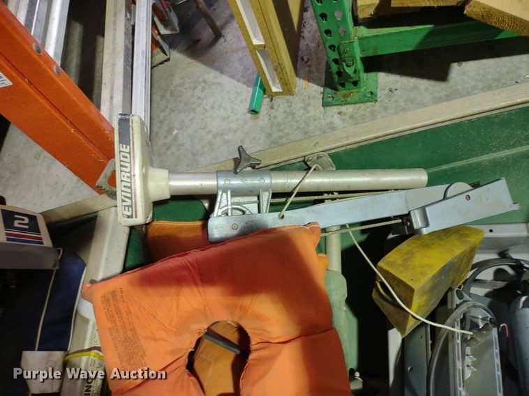 image for item DQ1608 Coleman  canoe