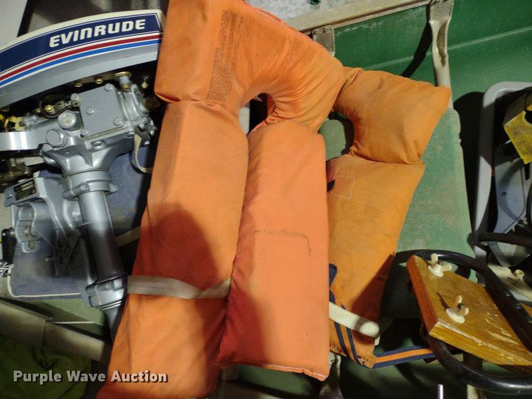 image for item DQ1608 Coleman  canoe