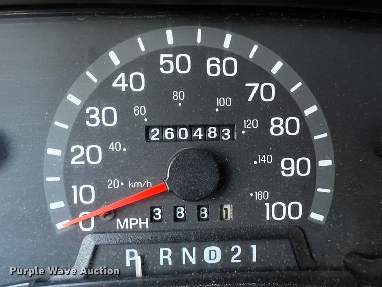 image for item DQ2020 2000 Ford E350  RV