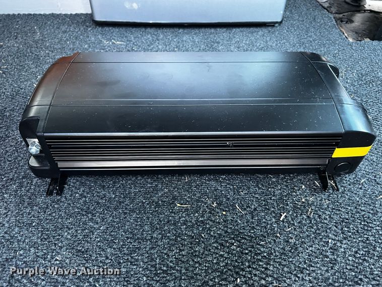 image for item DQ2020 2000 Ford E350  RV