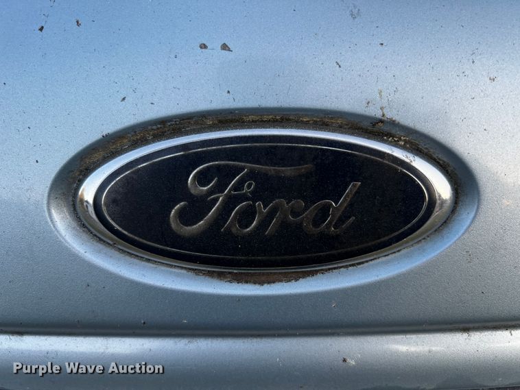 image for item DQ2020 2000 Ford E350  RV