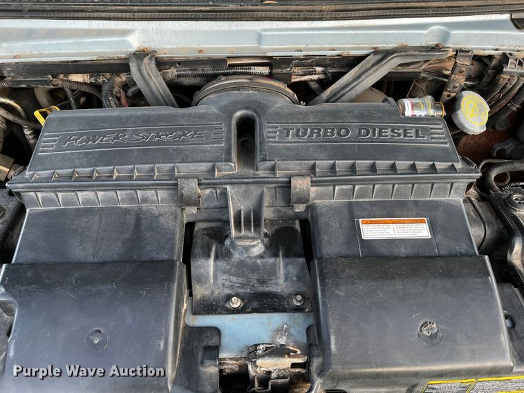 image for item DQ2020 2000 Ford E350  RV