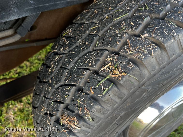 image for item DQ2020 2000 Ford E350  RV