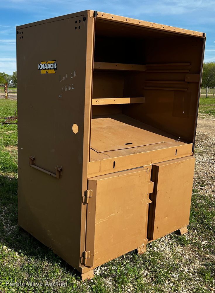 image for item DQ2025 Knaack  job box