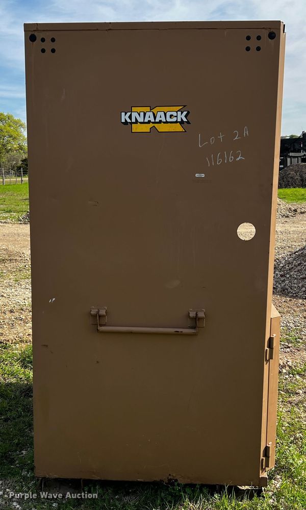 image for item DQ2025 Knaack  job box