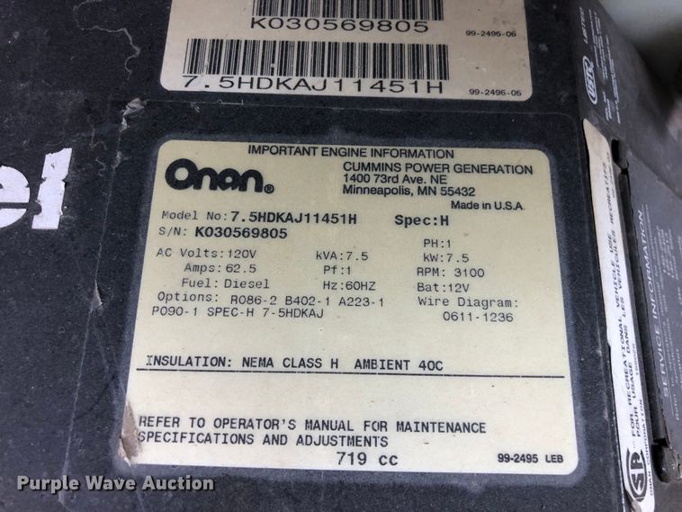 image for item DQ4104 2004 Fleetwood Revolution  RV