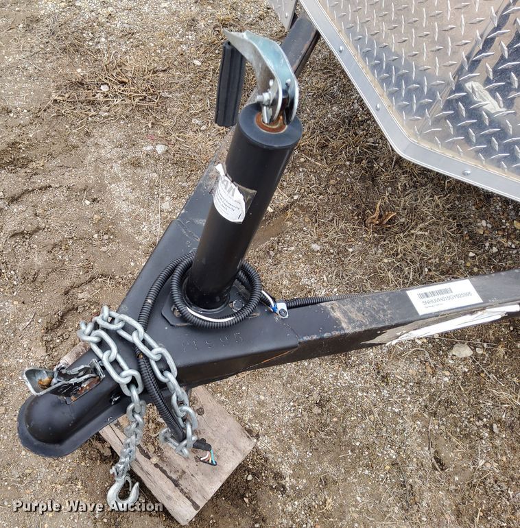 image for item DQ4109 2016 Forest River Continental Cargo  enclosed cargo trailer