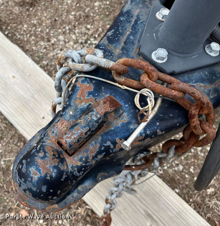 image for item DQ4112 2009 Forest River  enclosed cargo trailer