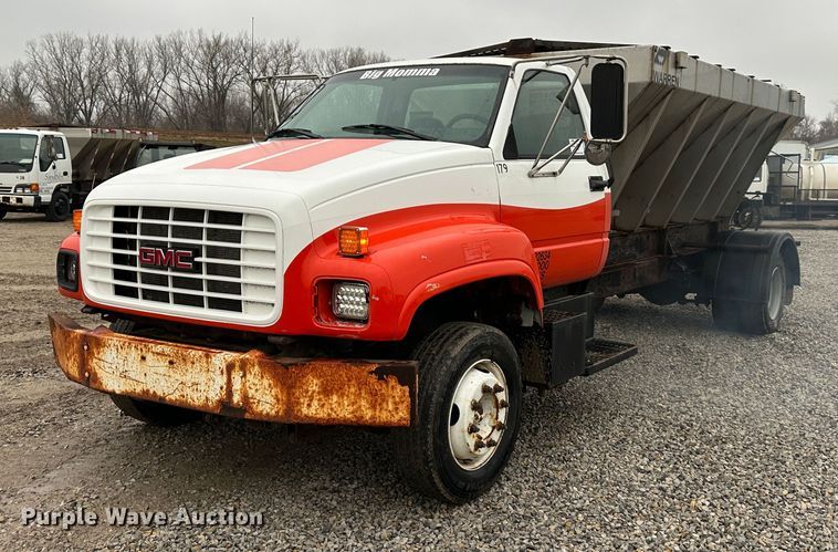 image for item DR5068 2000 GMC C6500  truck cab and chassis