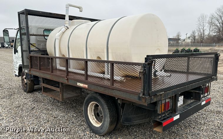 image for item DR5069 2007 Isuzu NPR  flatbed truck