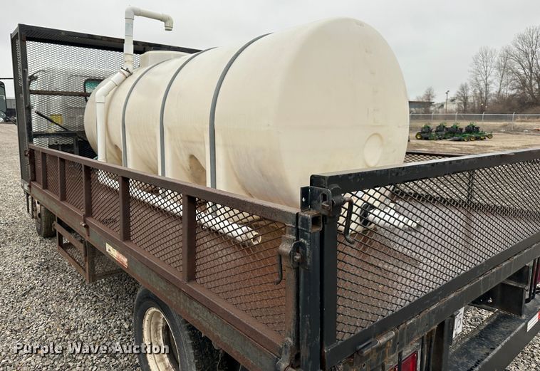 image for item DR5069 2007 Isuzu NPR  flatbed truck