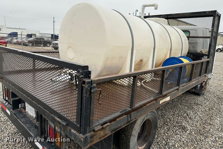 image for item DR5069 2007 Isuzu NPR  flatbed truck