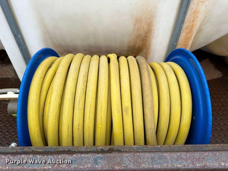 image for item DR5069 2007 Isuzu NPR  flatbed truck