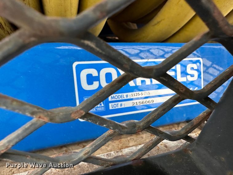 image for item DR5069 2007 Isuzu NPR  flatbed truck