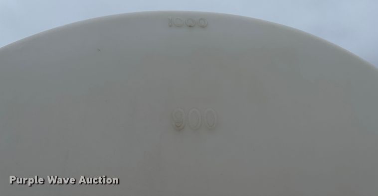 image for item DR5069 2007 Isuzu NPR  flatbed truck