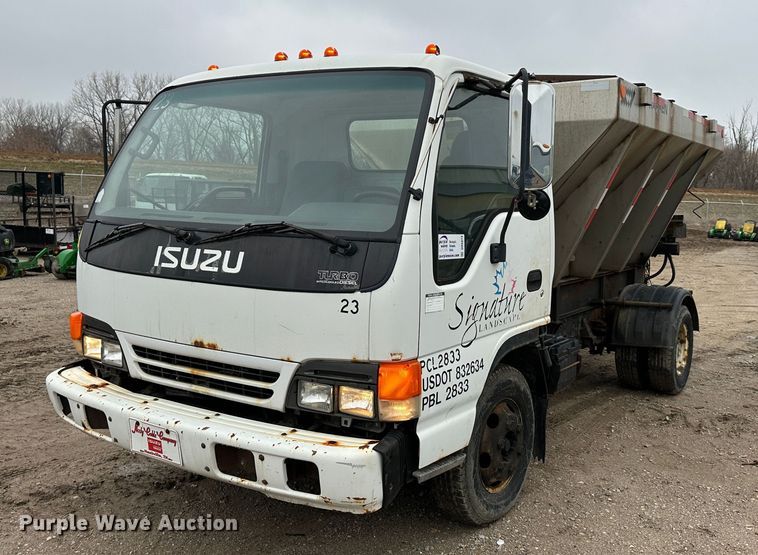 image for item DR5073 2000 Isuzu NPR  truck cab and chassis