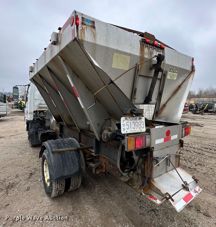 image for item DR5073 2000 Isuzu NPR  truck cab and chassis