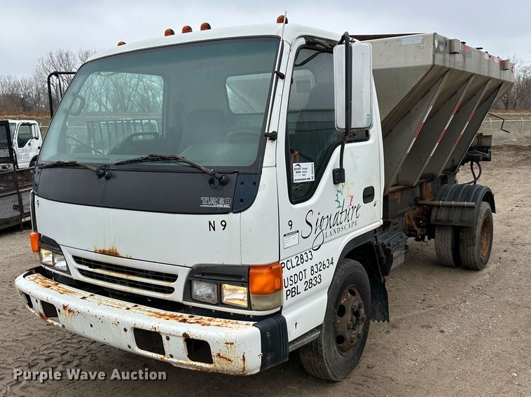 image for item DR5074 1999 Isuzu NPR  truck cab and chassis