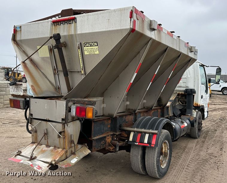 image for item DR5074 1999 Isuzu NPR  truck cab and chassis