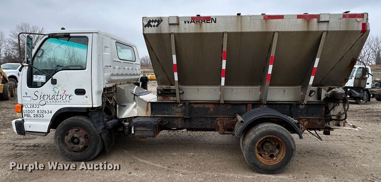 image for item DR5074 1999 Isuzu NPR  truck cab and chassis