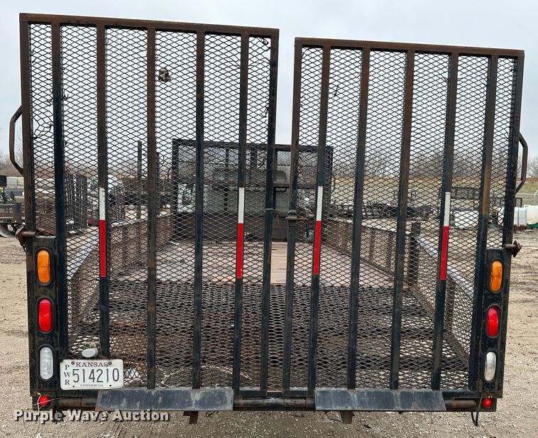 image for item DR5075 2007 Isuzu NPR  flatbed truck