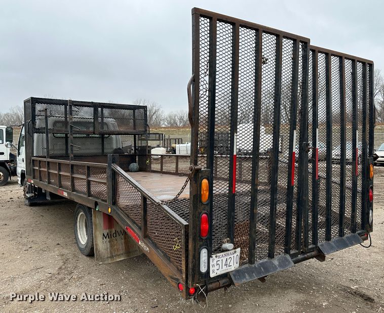 image for item DR5075 2007 Isuzu NPR  flatbed truck