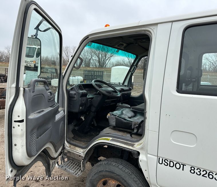 image for item DR5075 2007 Isuzu NPR  flatbed truck