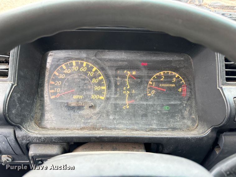 image for item DR5075 2007 Isuzu NPR  flatbed truck