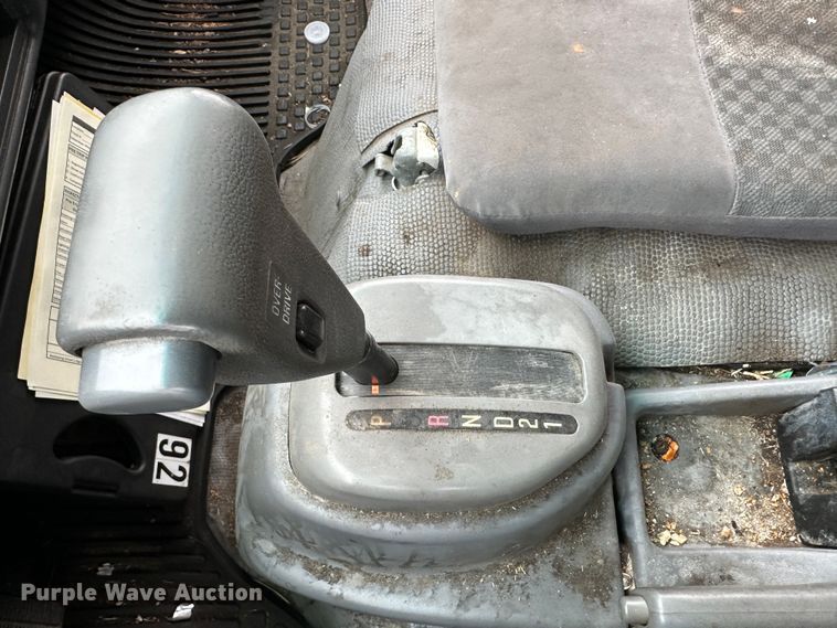 image for item DR5075 2007 Isuzu NPR  flatbed truck