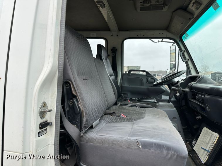 image for item DR5075 2007 Isuzu NPR  flatbed truck