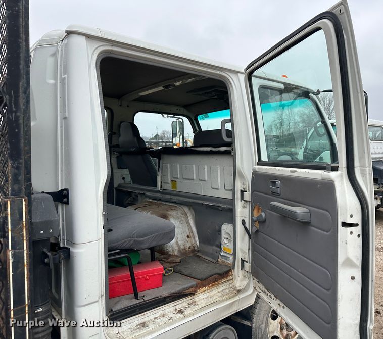 image for item DR5075 2007 Isuzu NPR  flatbed truck