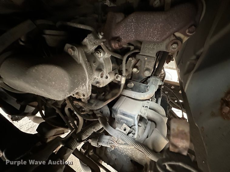 image for item DR5075 2007 Isuzu NPR  flatbed truck