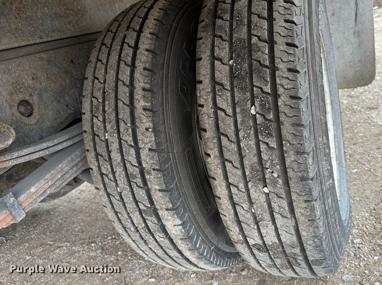 image for item DR5075 2007 Isuzu NPR  flatbed truck