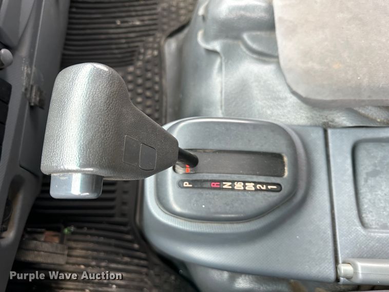 image for item DR5076 2012 Isuzu NPR  flatbed truck