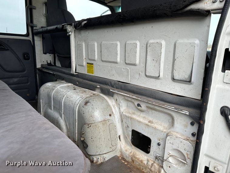 image for item DR5076 2012 Isuzu NPR  flatbed truck