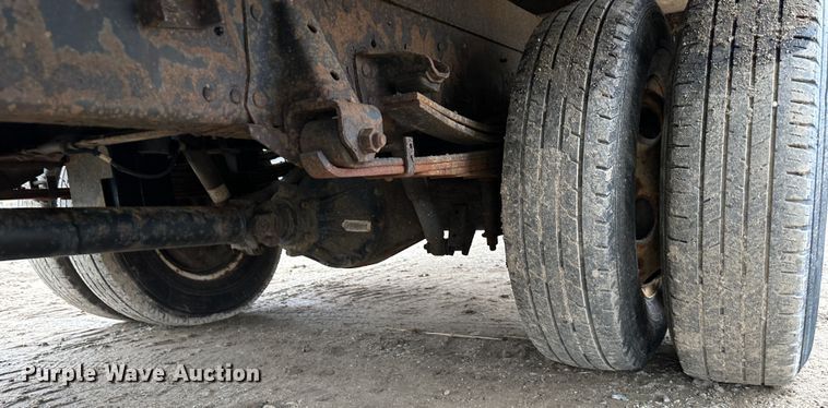 image for item DR5076 2012 Isuzu NPR  flatbed truck