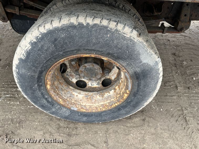 image for item DR5076 2012 Isuzu NPR  flatbed truck