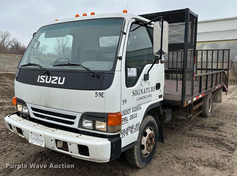image for item DR5077 2005 Isuzu NPR  flatbed truck