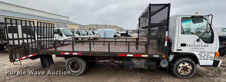 image for item DR5077 2005 Isuzu NPR  flatbed truck