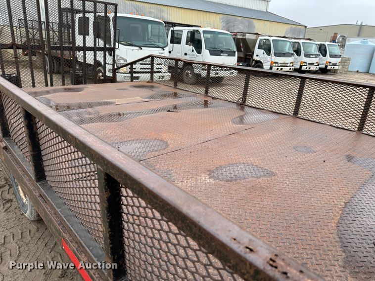 image for item DR5077 2005 Isuzu NPR  flatbed truck