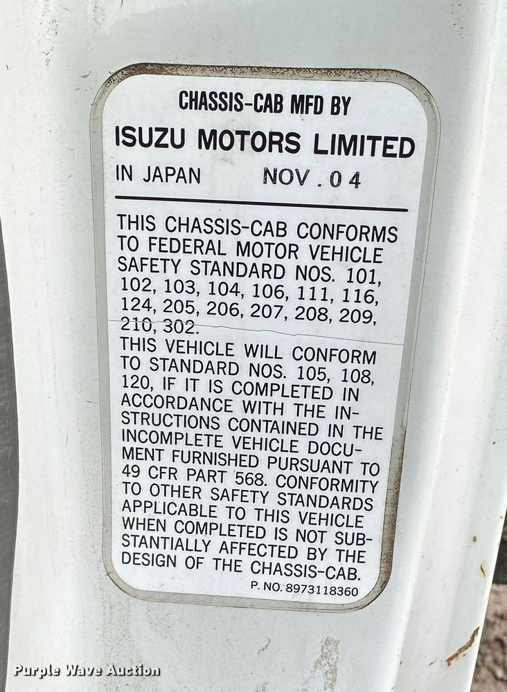 image for item DR5077 2005 Isuzu NPR  flatbed truck