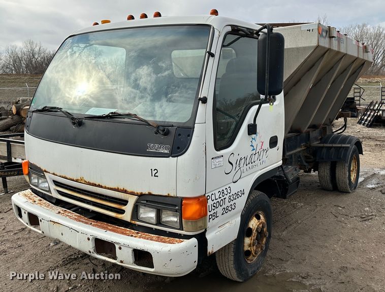 image for item DR5082 1999 Isuzu NPR  truck cab and chassis