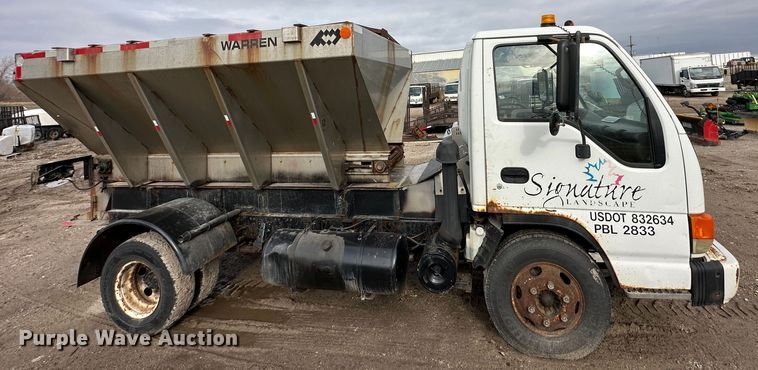 image for item DR5082 1999 Isuzu NPR  truck cab and chassis