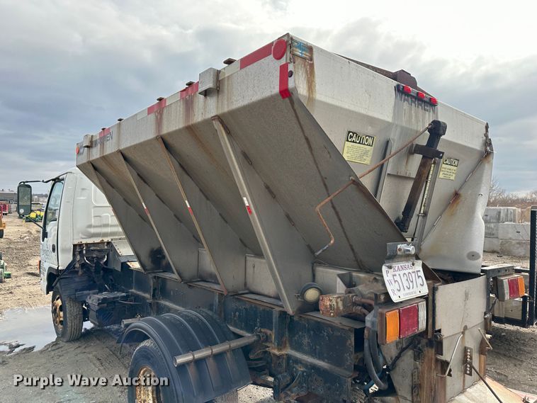 image for item DR5082 1999 Isuzu NPR  truck cab and chassis