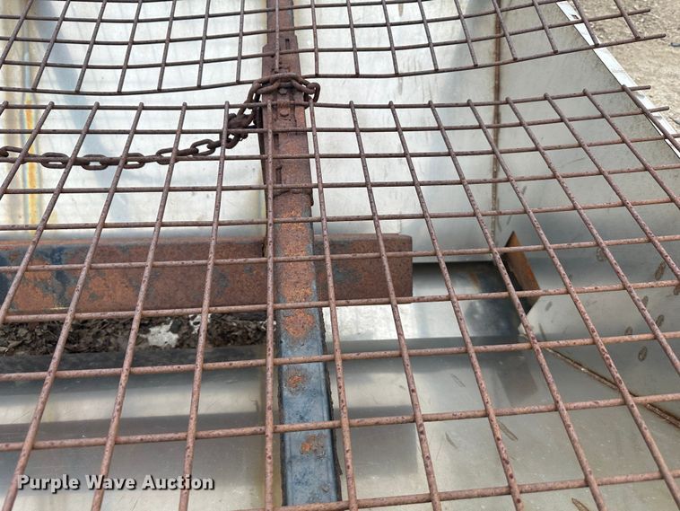 image for item DR5083 (3) salt spreaders