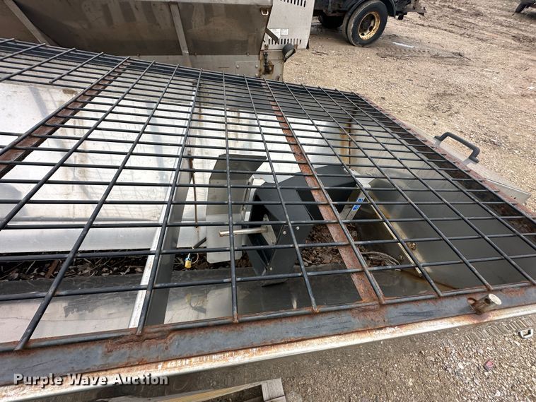 image for item DR5083 (3) salt spreaders