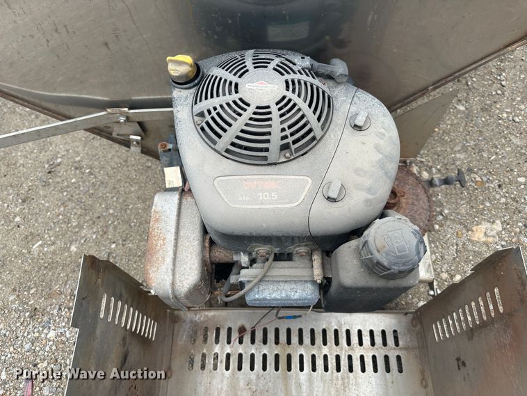 image for item DR5083 (3) salt spreaders