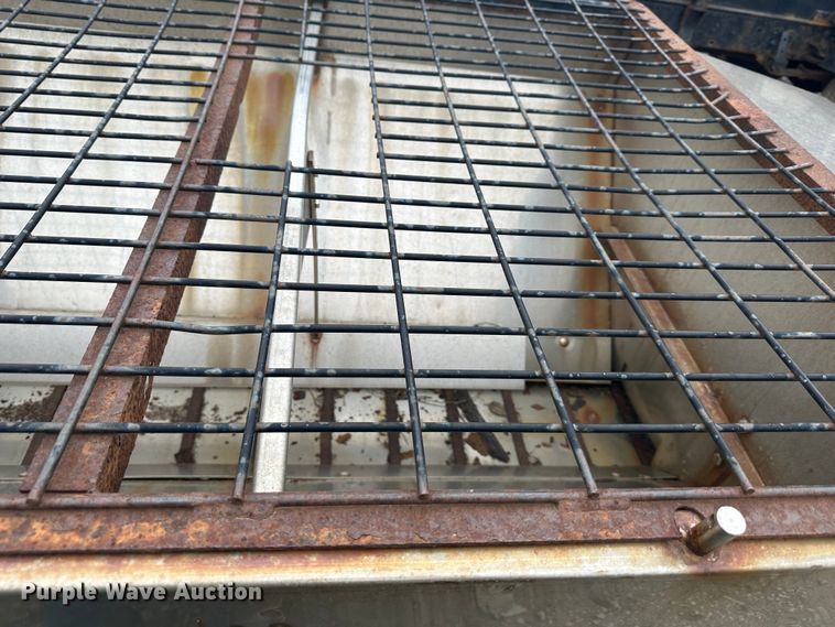 image for item DR5083 (3) salt spreaders